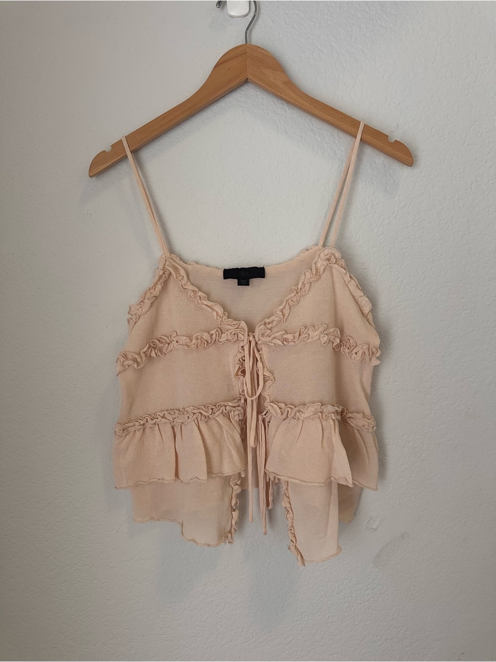 Zara ruffle top cream medium